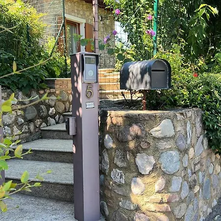 Steba House Savani Barbara Foresteria Lombarda بيت ضيافة *